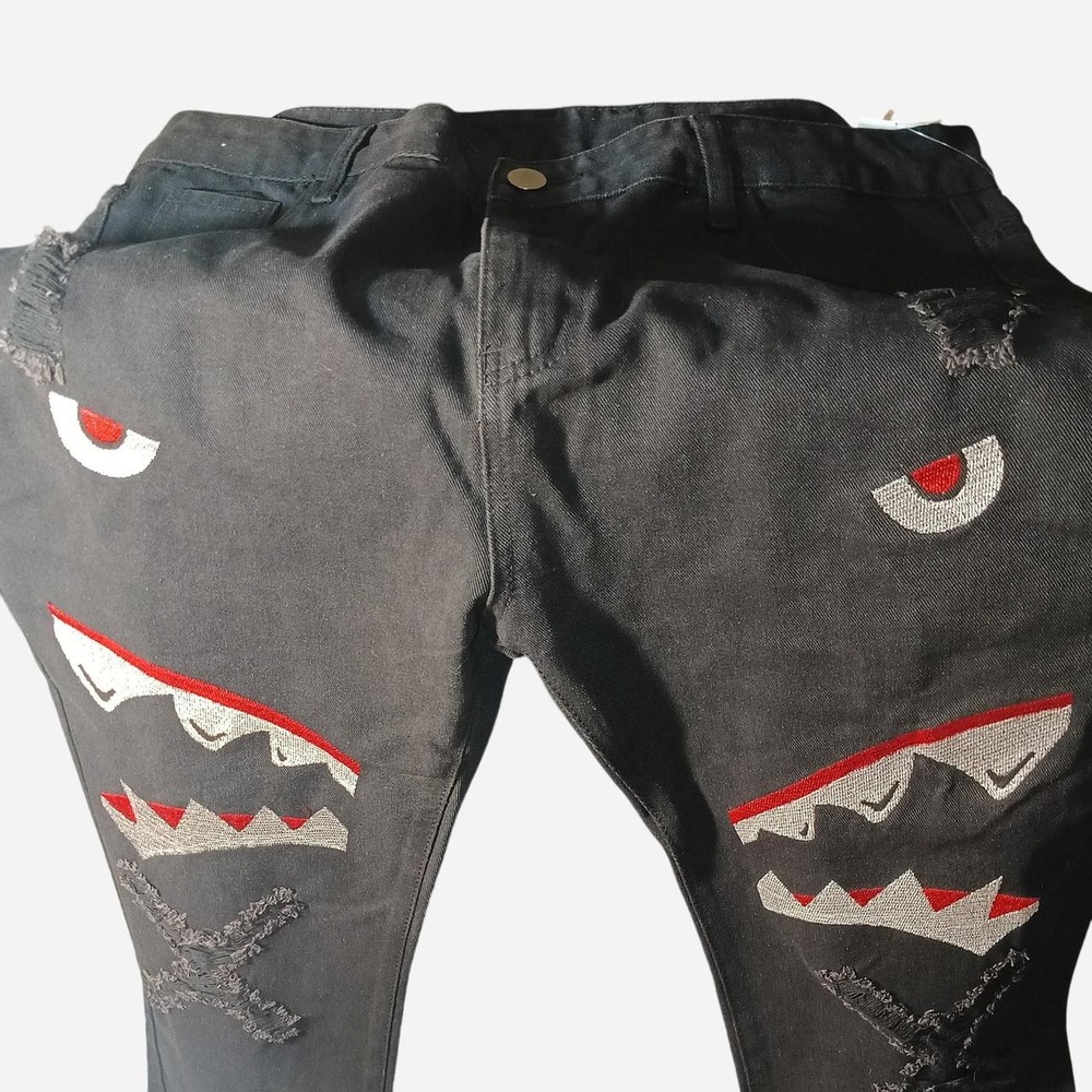Shark mouth jeans